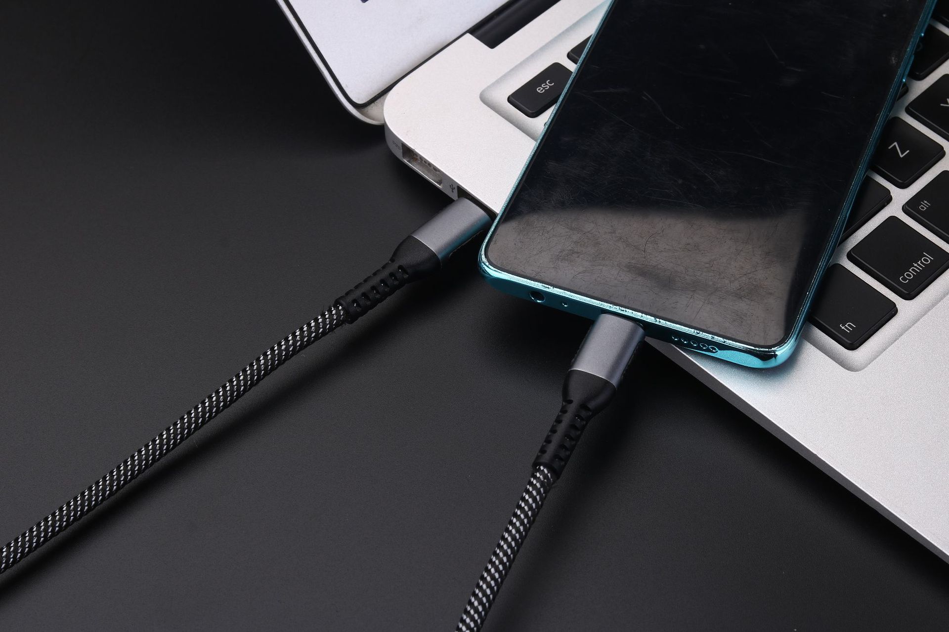CC100W